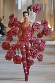 Vestido com rosas