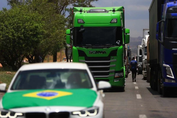 Governo prepara medidas para evitar greve dos caminhoneiros