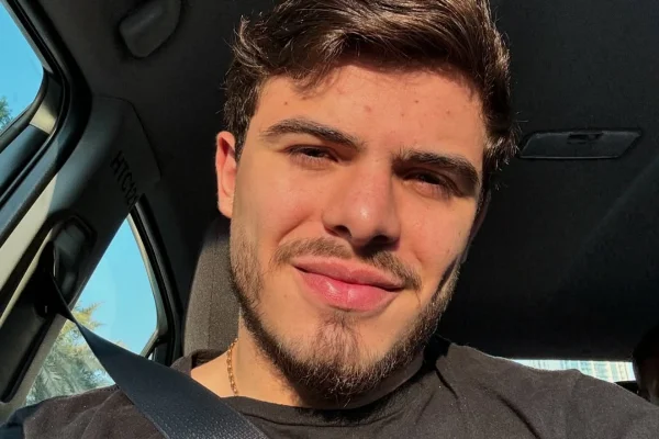 Thomaz tá cobrando para postar conteúdo no Instagram