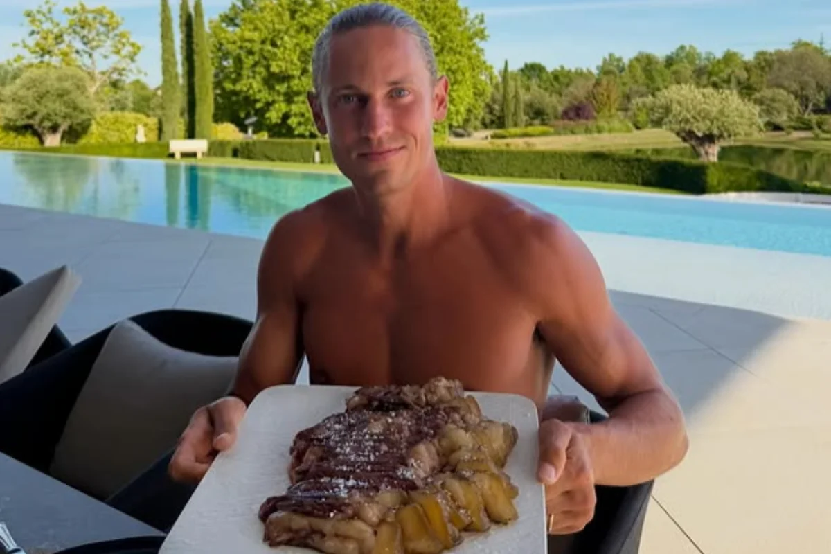 Luz vermelha, dieta paleo e óculos de sol: a rotina do jogador espanhol Marcos Llorente