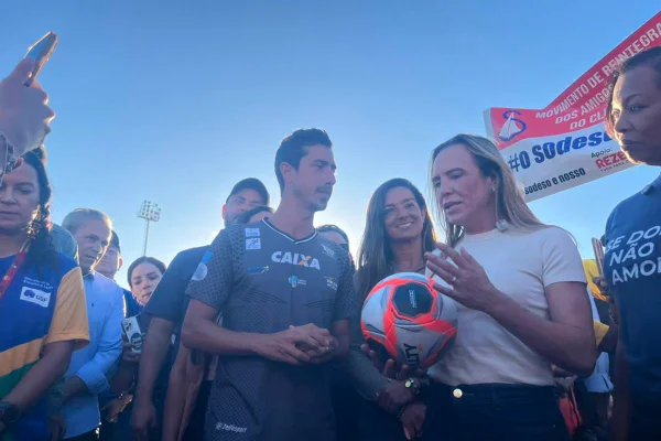Estádio Augustinho Lima é reinaugurado em homenagem a Caio Bonfim