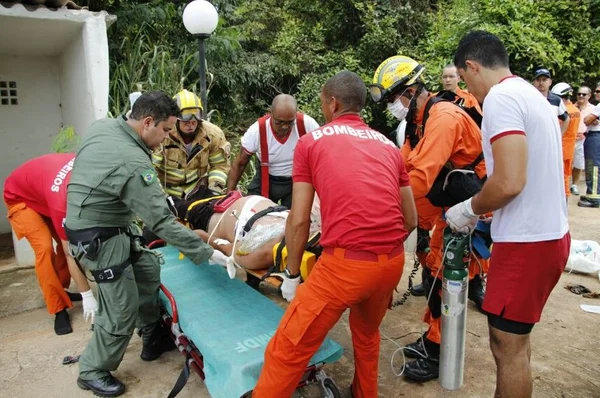 Homem morre afogado em córrego de São Sebastião
