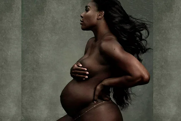 Serena Williams aparece radiante na capa da Vanity Fair