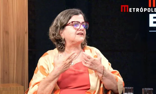 A senadora Teresa Leitão (PT-PE), presidente da Comissão de Educação