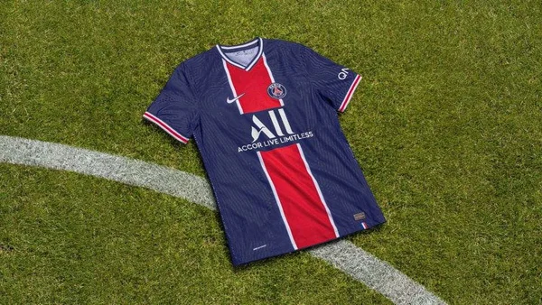 PSG lança novos uniformes inspirados em modelos da década de 1970