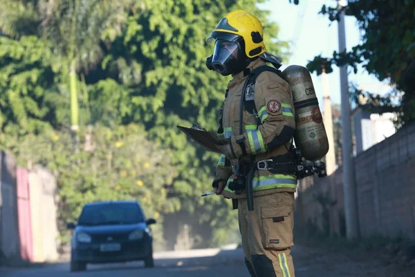Vazamento de amônia em fábrica de gelo no SIA mobiliza bombeiros