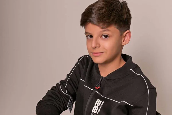 Foto colorida de Bernardo Araújo, filho de Cristiano Araújo - Metrópoles
