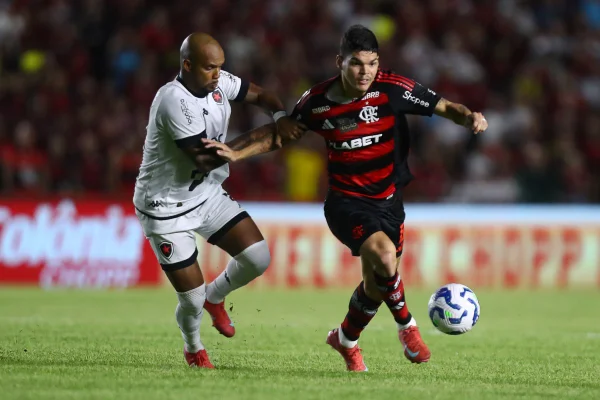 Flamengo derrota Botafogo-PB e abre vantagem na Copa do Brasil