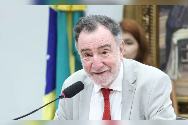 Deputado federal Patrus Ananias