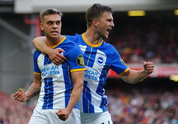 Firmino faz dois, mas Liverpool empata com Brighton e volta a tropeçar