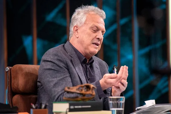 Pedro Bial faz aparição rara ao lado da filha Laura