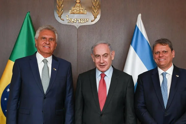 Ronaldo Caiado, Benjamin Netanyahu e Tarcísio de Freitas - Metrópoles