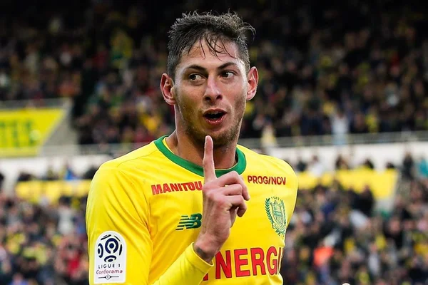 Fifa decide que Cardiff City deve pagar 6 milhões de euros por Sala