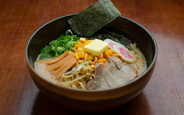 Prato de lámen, o macarrão típico da cozinha japonesa