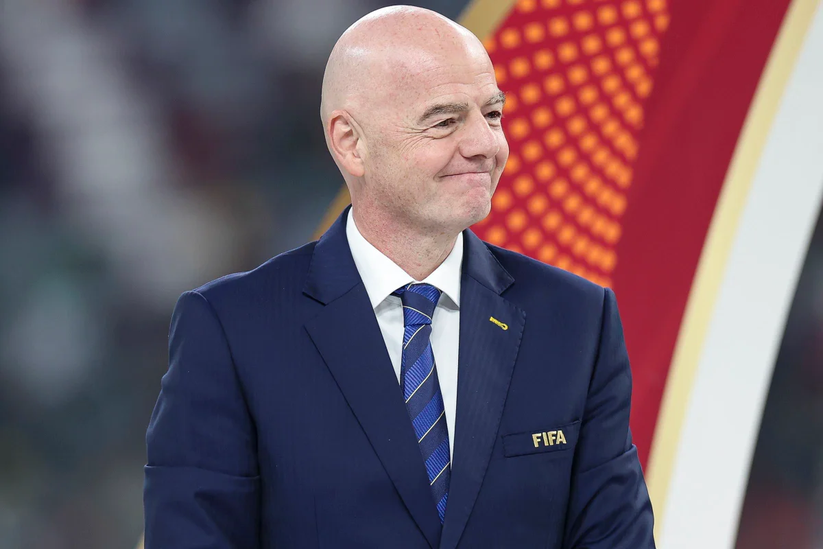 Salário de Infantino na Fifa seria 6x maior com aprovação de plano