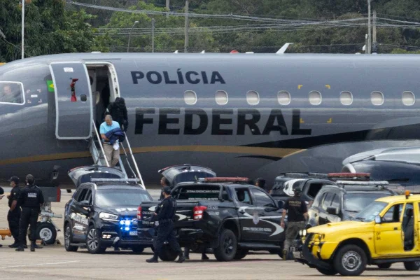 Caso Marielle: foi ao enterro, abraçou a viúva, chorou ao pé do caixão