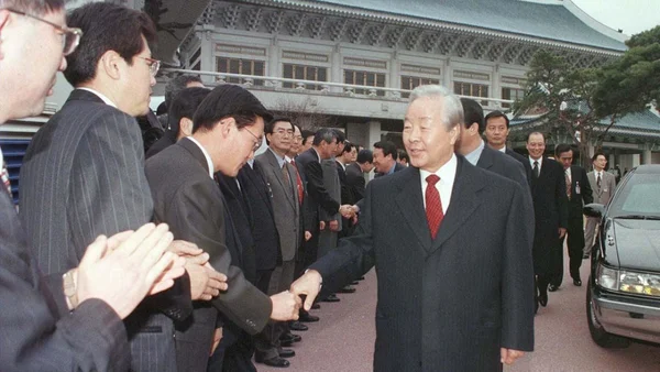 Morre ex-presidente da Coreia do Sul que encerrou décadas de governo militar