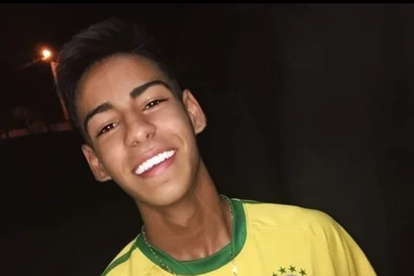 Adolescente de 16 anos morre após sofrer infarto em casa
