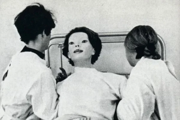 Halloween: leia 7 histórias de terror apavorantes escondidas na web