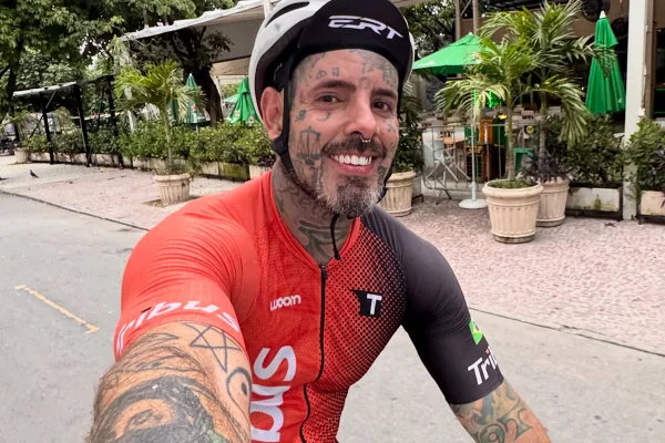 Tico Santta Cruz fala da relação com o álcool e a decisão de parar de beber - Metrópoles
