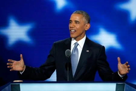 Obama exalta Hillary e refuta Trump em discurso na Convenção Democrata
