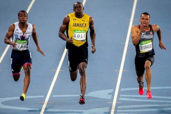 Bolt é batido por Gatlin e se despede dos 100m com o bronze no Mundial