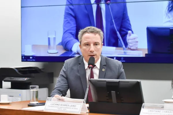 Presidente da ADPF sobre veto: “Sinal de desvalorização dos policiais”