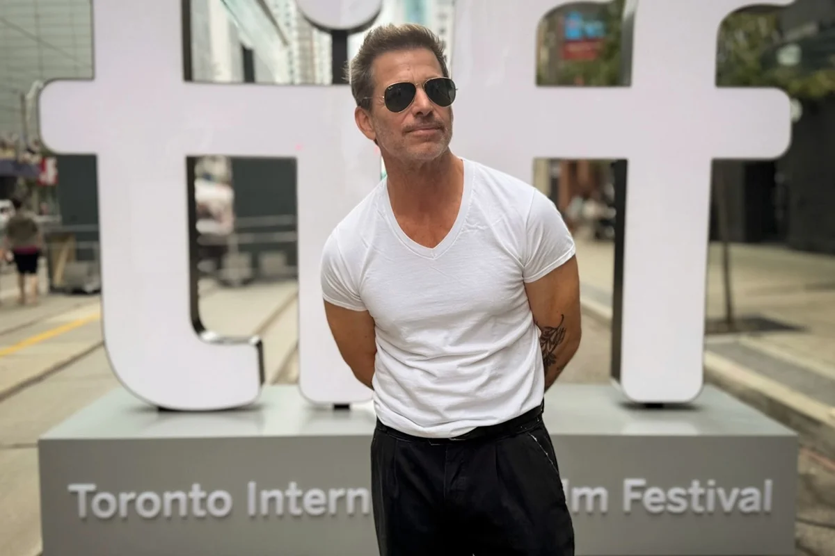 Entenda por que novo filme de Zack Snyder está sendo detonado pela crítica - imagem 1 Entenda por que novo filme de Zack Snyder está sendo detonado pela crítica - imagem 1