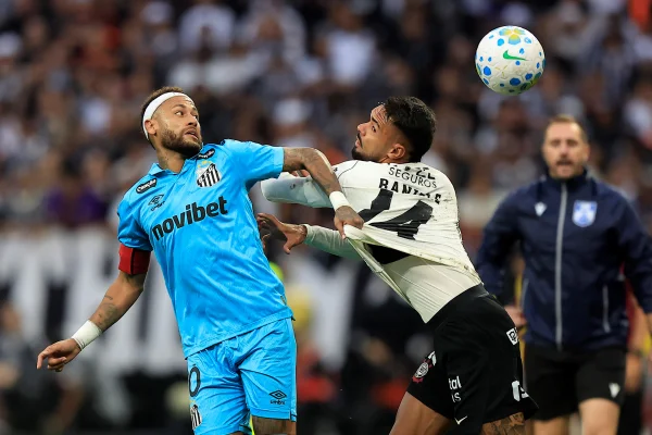 Foto colorida de Santos x Corinthians - Metrópoles