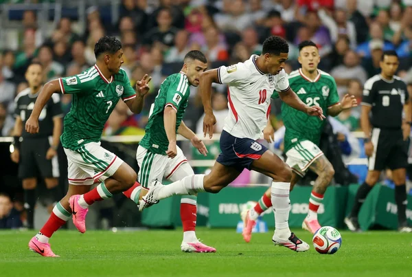 Em um jogão, Inglaterra vence o México por 3 x 2 e vai às quartas - destaque galeria Em um jogão, Inglaterra vence o México por 3 x 2 e vai às quartas - destaque galeria