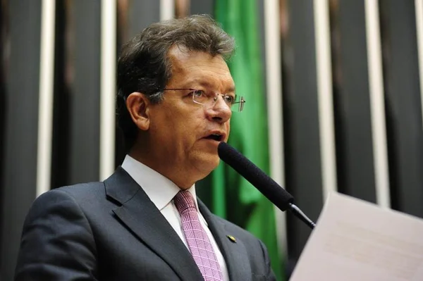 Relator do PL da terceirização causa polêmica ao falar sobre mulheres