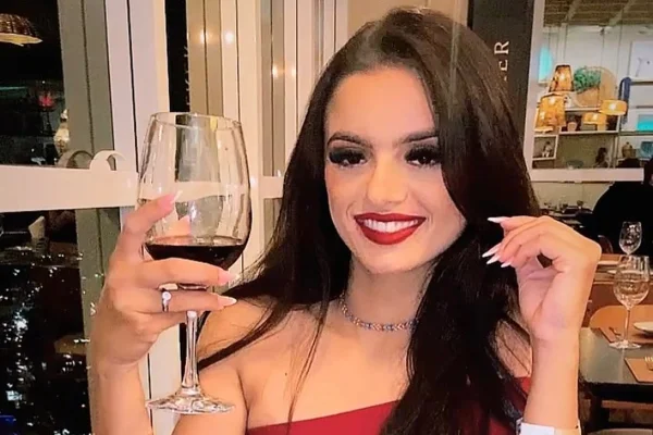 Janny Morais, apontada como amante do ex de Margareth Serrão - Metrópoles