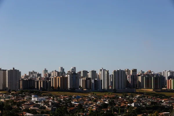 Apagão deixa 7,3 mil imóveis sem energia em Águas Claras