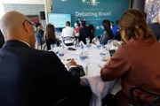Renan Santos no evento Debating Brazil