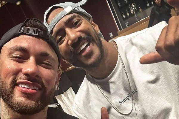 “Encontro de craques”: Ricardo Alface realiza sonho de conhecer Neymar