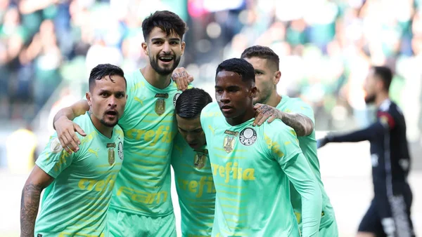 Atual campeão, Palmeiras bate o Cuiabá na abertura do Brasileirão