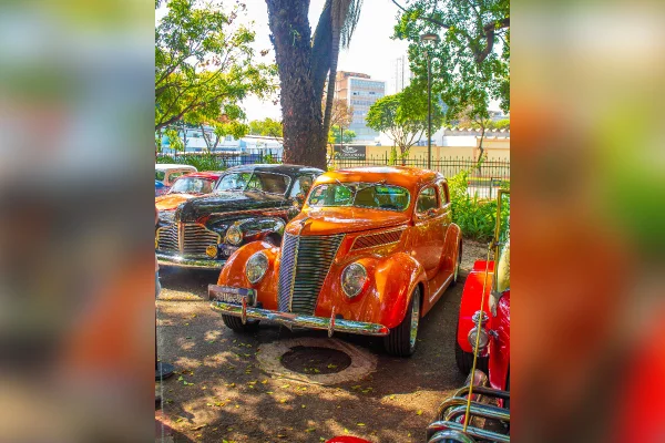 BH Classic Auto Fest reúne mais de 400 carros antigos no Parque Municipal - destaque galeria BH Classic Auto Fest reúne mais de 400 carros antigos no Parque Municipal - destaque galeria