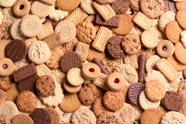 Sortido de biscoitos, moldura completa. Metrópoles