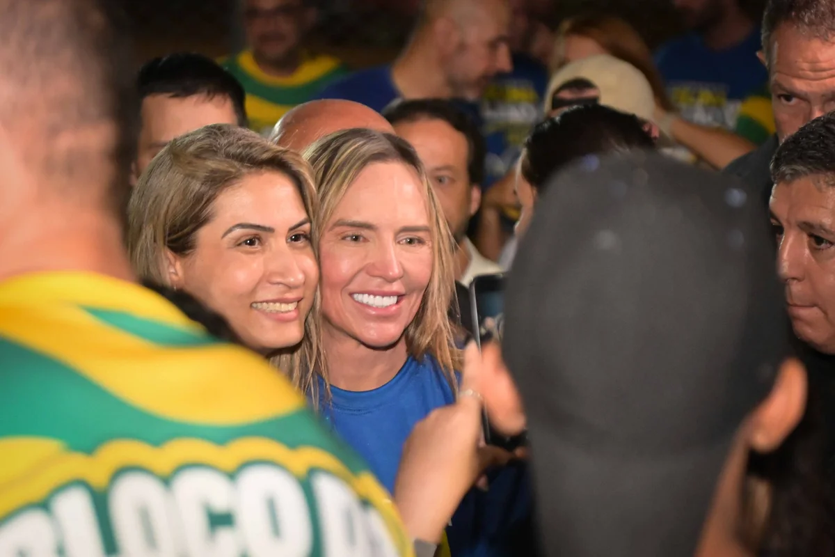 Após vitória, Celina ora e canta em comitê: “Governar como Deus espera” - imagem 5 Após vitória, Celina ora e canta em comitê: “Governar como Deus espera” - imagem 5