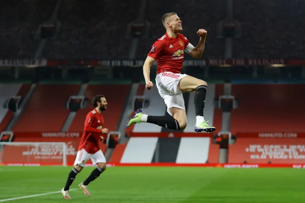 Manchester United faz 1 x 0 no Watford e avança na Copa da Inglaterra