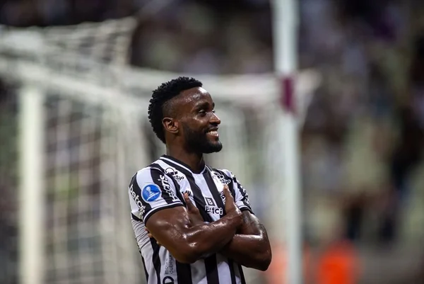 Steven Mendoza, em jogo do Ceará