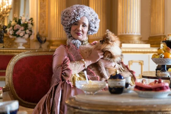 Golda Rosheuvel como a rainha Charlotte, de Bridgerton, da Netflix