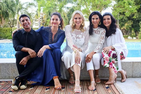 Valéria Leão recebe fashionistas em encontro animado no Lago Sul