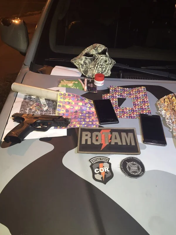 Polícia apreende 300 microsselos de LSD em Taguatinga