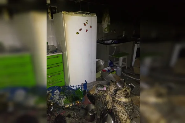 Homem não aceita fim da relação e incendeia casa da namorada no DF