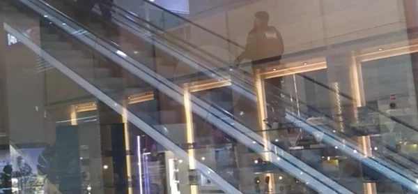Homem armado invade Mangabeira Shopping e faz reféns em João Pessoa