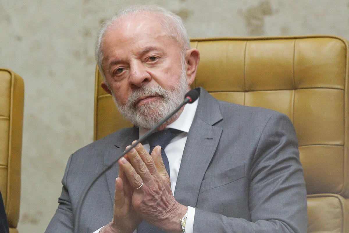 Presidente Lula. O ministro Edson Fachin assume a presidência do Supremo Tribunal Federal STF. O magistrado terá como vice-presidente o ministro Alexandre de Moraes Metrópoles 4