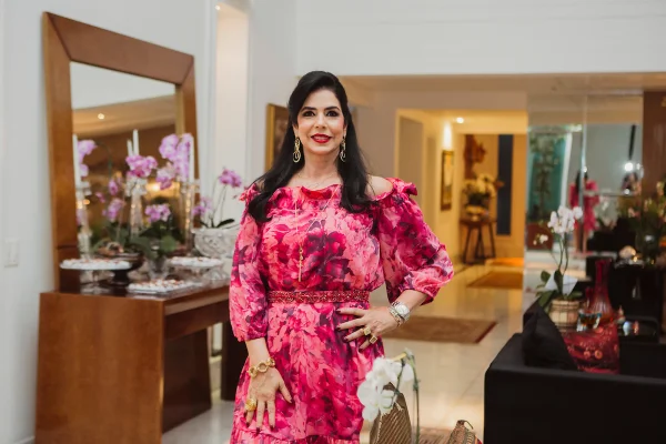 Sônia Gontijo celebra aniversário rodeada de amigos e familiares