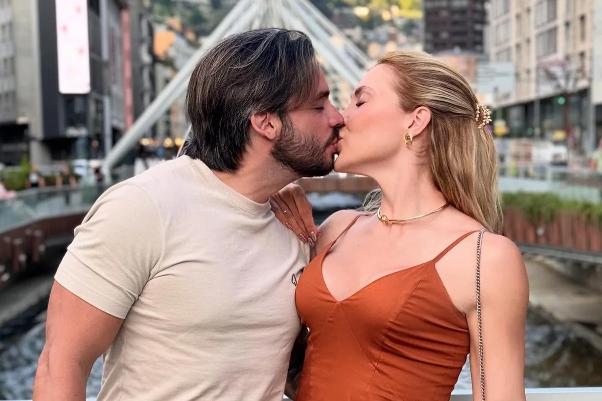 Famosos por vídeos em casal, Isabella Mayeski e Tiago Vieira se separam - imagem 5 Famosos por vídeos em casal, Isabella Mayeski e Tiago Vieira se separam - imagem 5