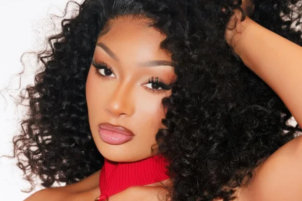 A cantora Megan Thee Stallion